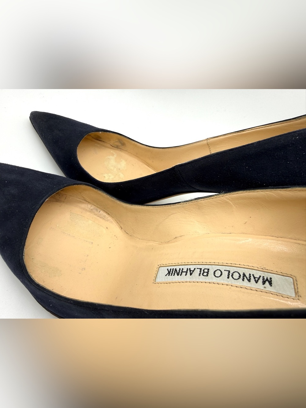 Manolo Blahnik Dark Navy Suede Pointed-Toe Pumps – Size 38 - Picture 12 of 13